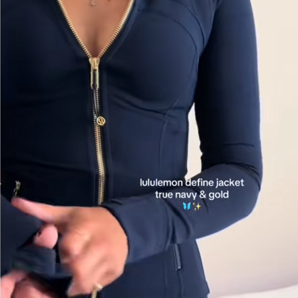 lululemon define true navy & gold